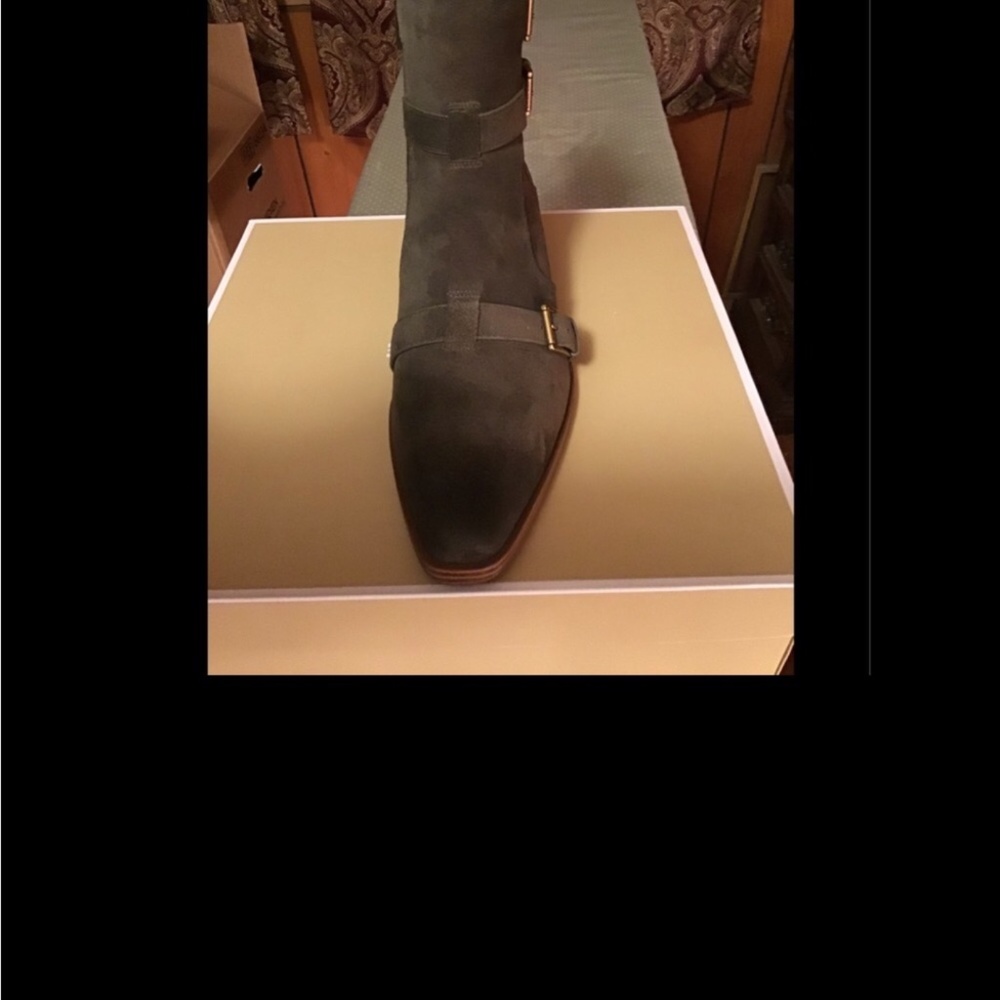 Michael Michael Kors Radley suede ankle boots SZ 11 NIB - Picture 2 of 6